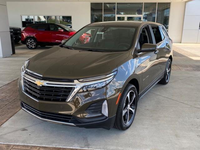 new 2024 Chevrolet Equinox car, priced at $31,185