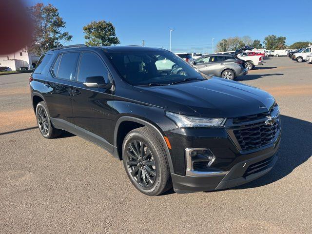 used 2023 Chevrolet Traverse car, priced at $37,674