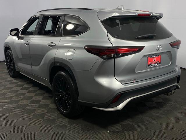 used 2024 Toyota Highlander car, priced at $46,045