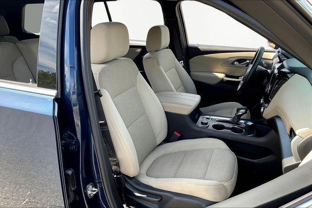 used 2022 Chevrolet Traverse car, priced at $27,729