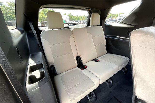 used 2022 Chevrolet Traverse car, priced at $27,729