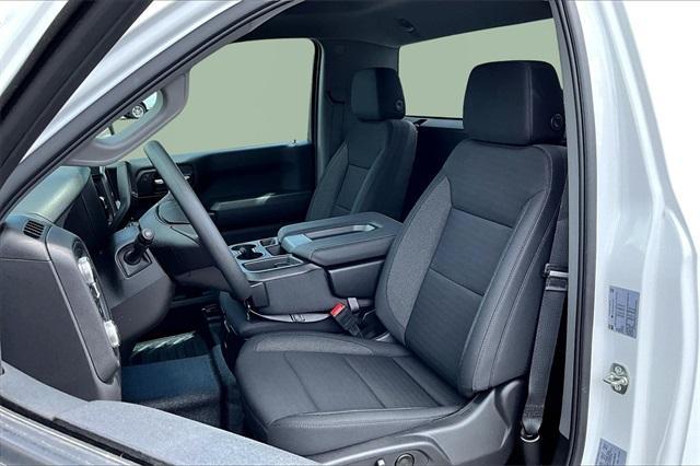 new 2025 GMC Sierra 1500 car, priced at $39,050