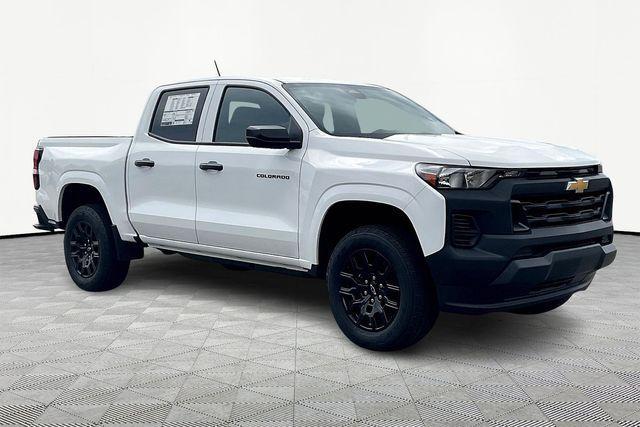 new 2026 Chevrolet Colorado car, priced at $33,090