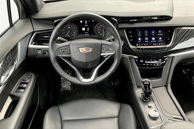 used 2024 Cadillac XT6 car, priced at $41,673