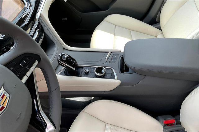 new 2025 Cadillac XT6 car, priced at $60,565
