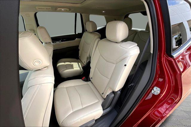 new 2025 Cadillac XT6 car, priced at $60,565