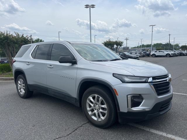 used 2022 Chevrolet Traverse car, priced at $27,987