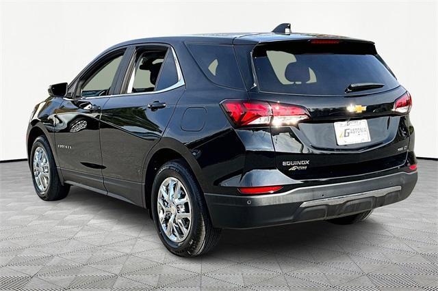 used 2022 Chevrolet Equinox car, priced at $23,876