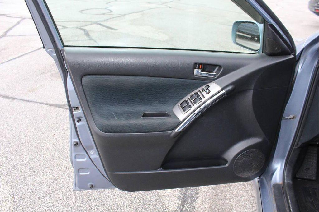 used 2007 Toyota Matrix car, priced at $4,995