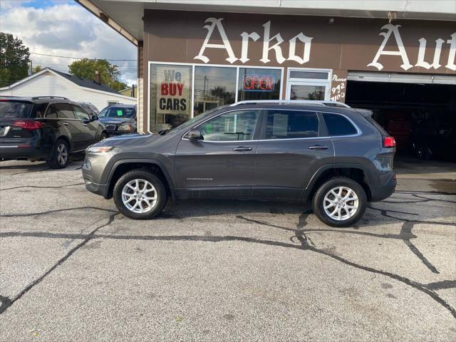 used 2014 Jeep Cherokee car, priced at $7,995