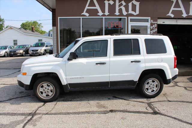 used 2015 Jeep Patriot car, priced at $4,995