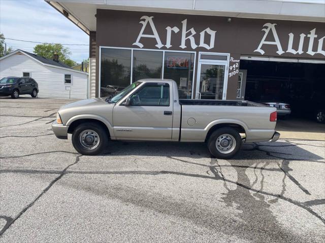used 1998 GMC Sonoma car, priced at $4,995