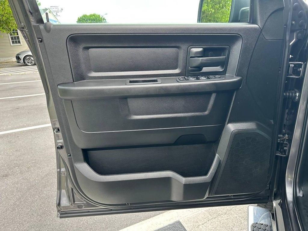 used 2019 Ram 1500 Classic car, priced at $21,283