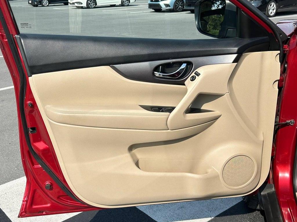 used 2015 Nissan Rogue car, priced at $9,523