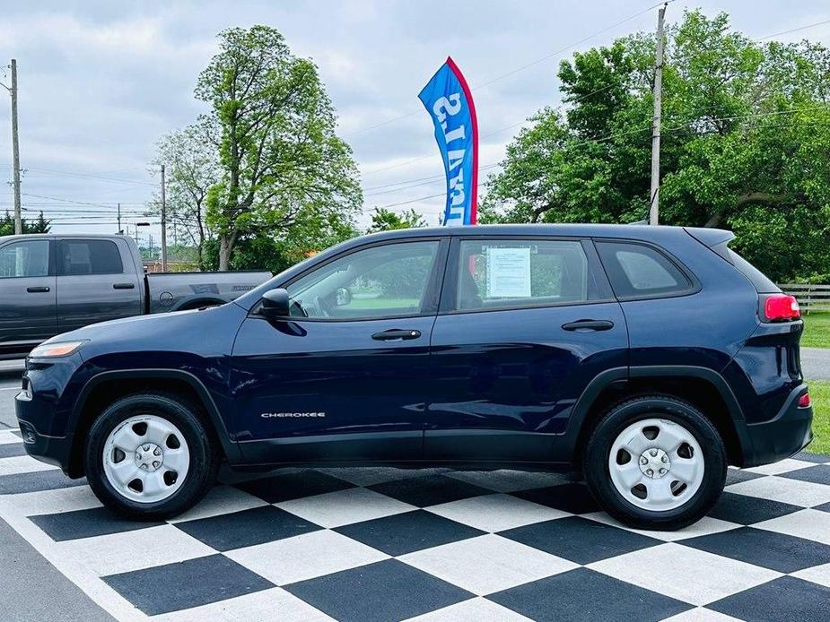 used 2016 Jeep Cherokee car, priced at $13,725