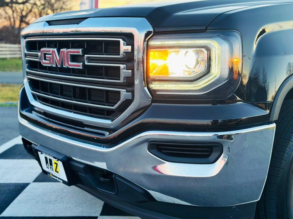 used 2018 GMC Sierra 1500 car, priced at $26,698