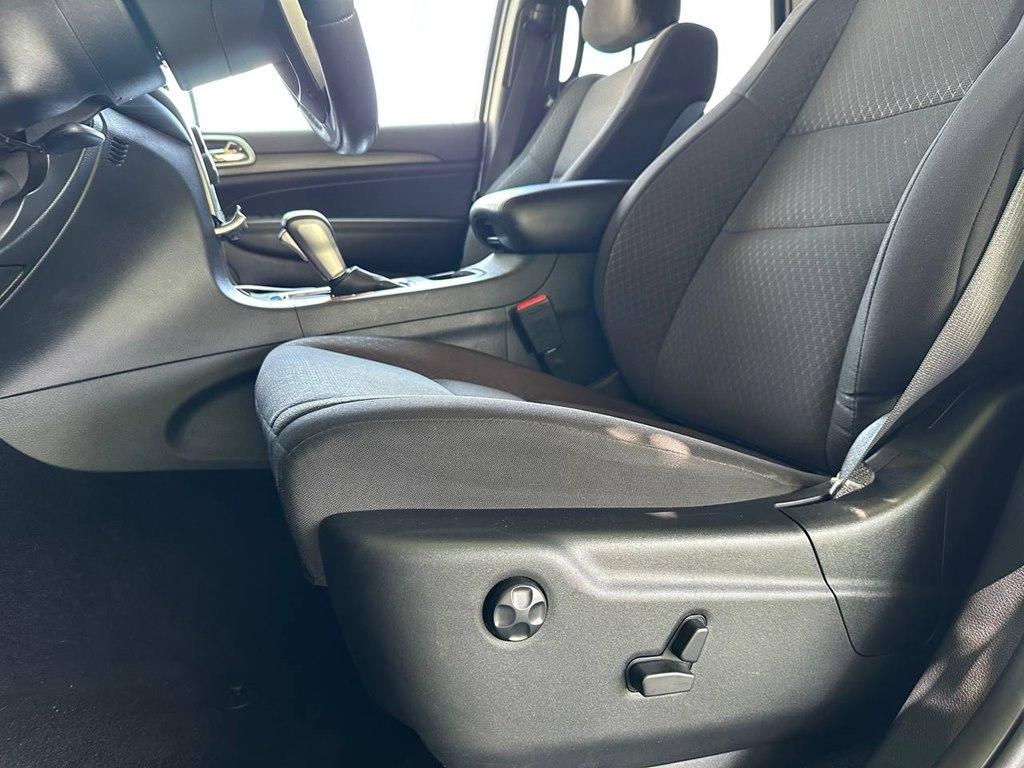 used 2021 Jeep Grand Cherokee car, priced at $23,487