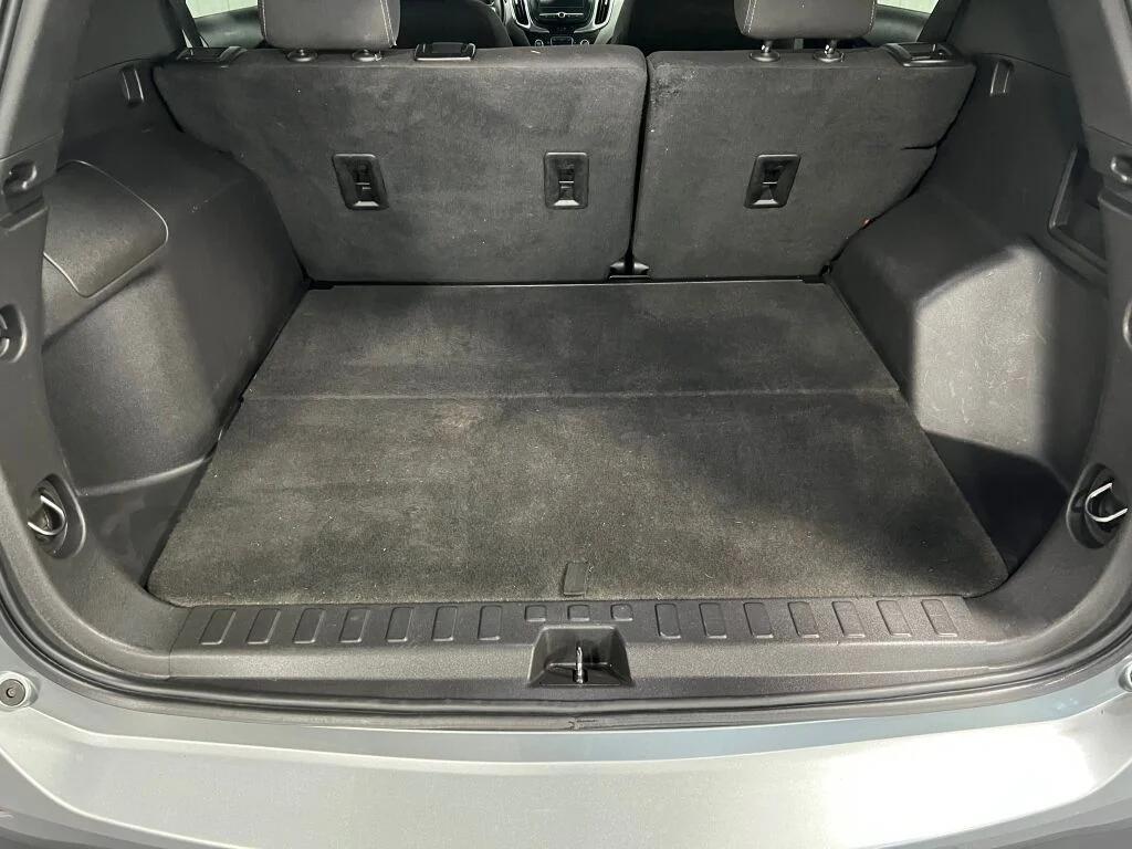 used 2023 Chevrolet Equinox car, priced at $18,996