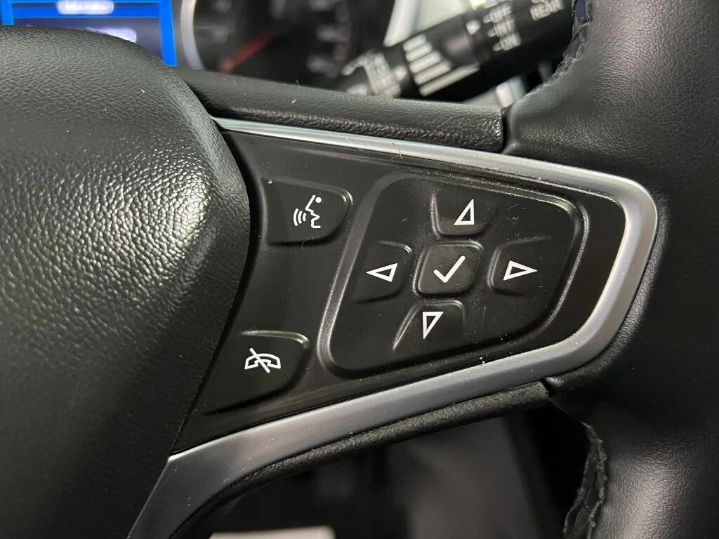 used 2023 Chevrolet Equinox car, priced at $18,996