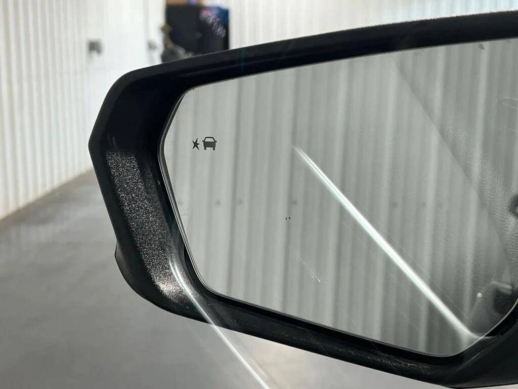 used 2023 Chevrolet Equinox car, priced at $18,996