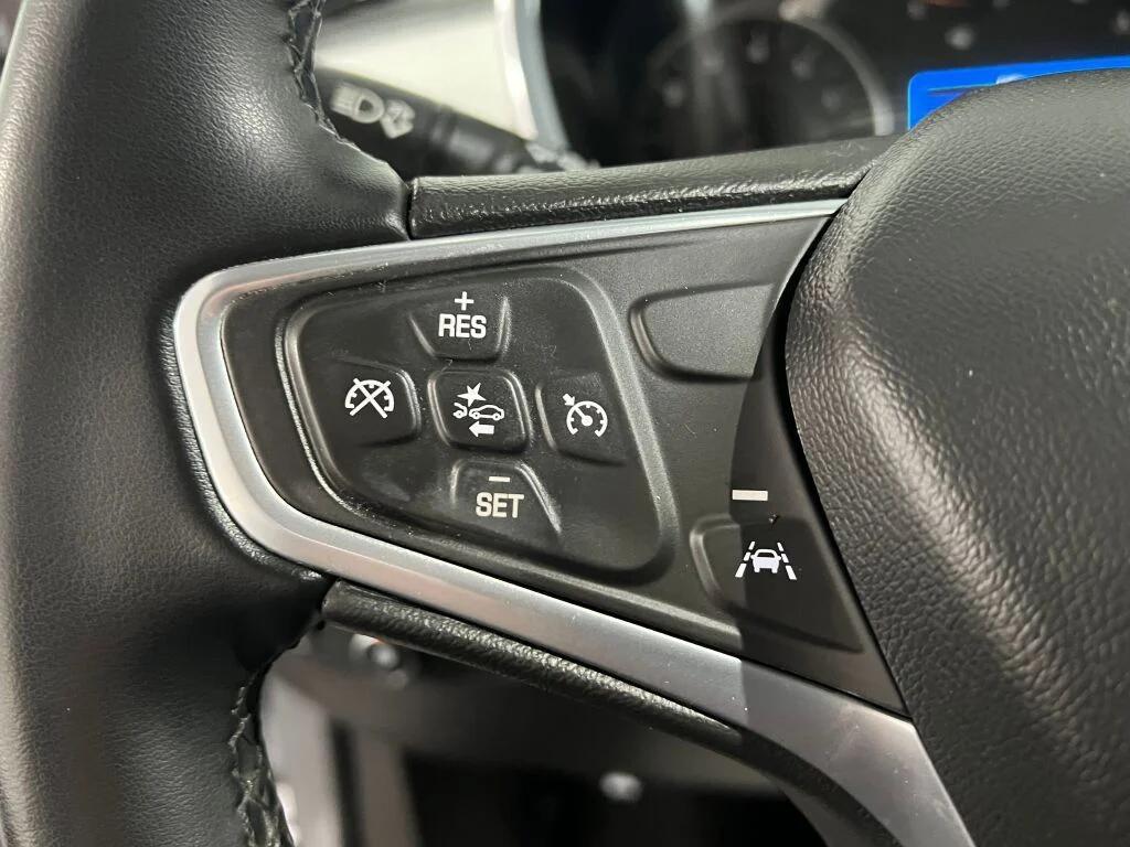 used 2023 Chevrolet Equinox car, priced at $18,996