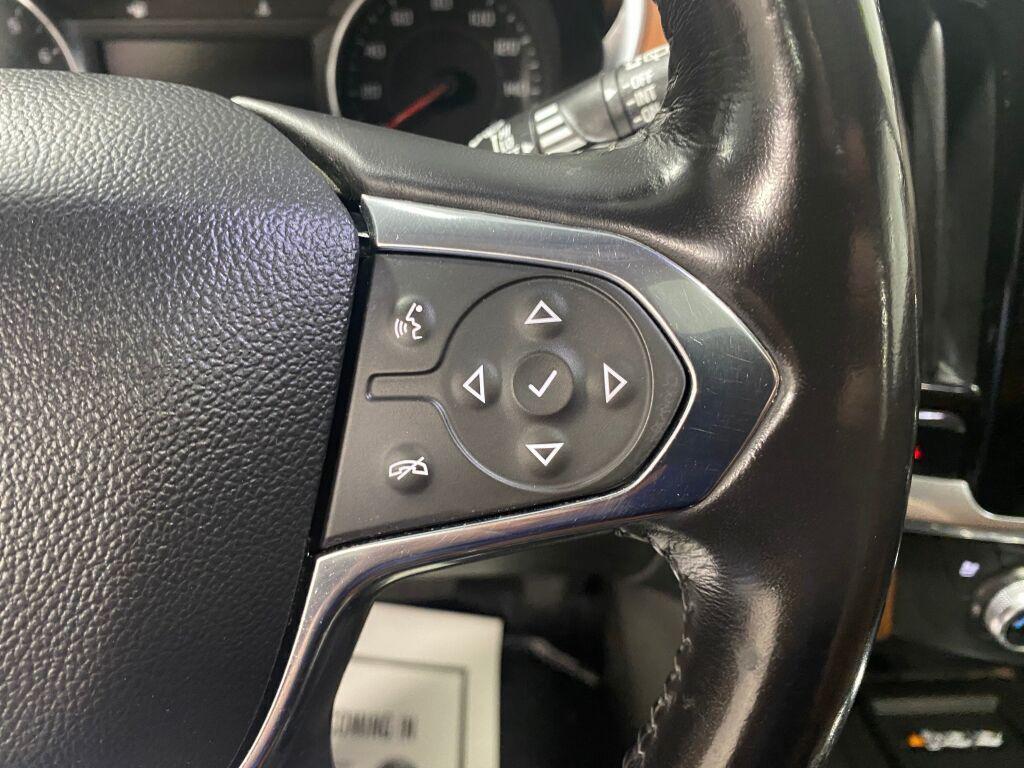 used 2019 Chevrolet Traverse car, priced at $18,557