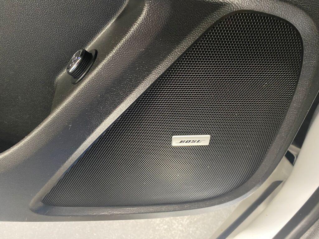 used 2019 Chevrolet Traverse car, priced at $18,557