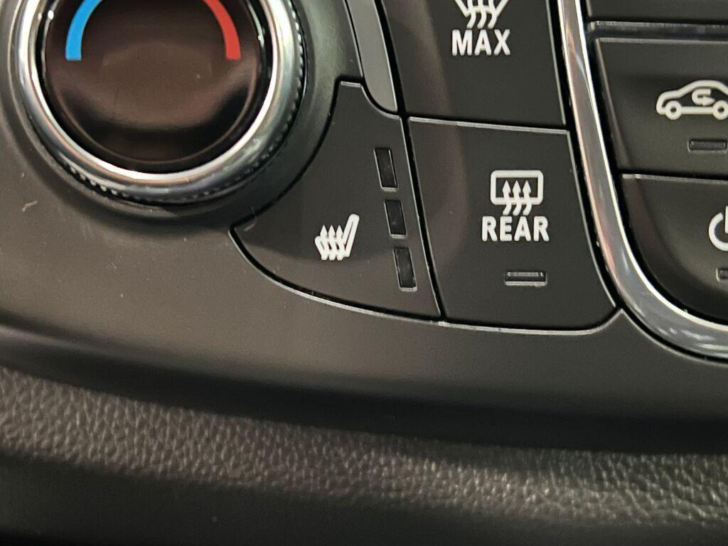 used 2020 Chevrolet Traverse car, priced at $20,986