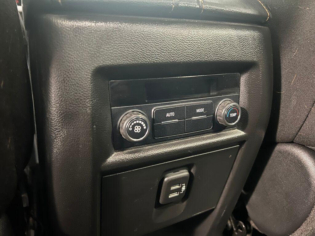 used 2020 Chevrolet Traverse car, priced at $20,986