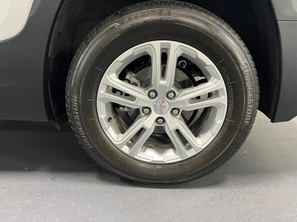 used 2023 GMC Terrain car, priced at $22,988