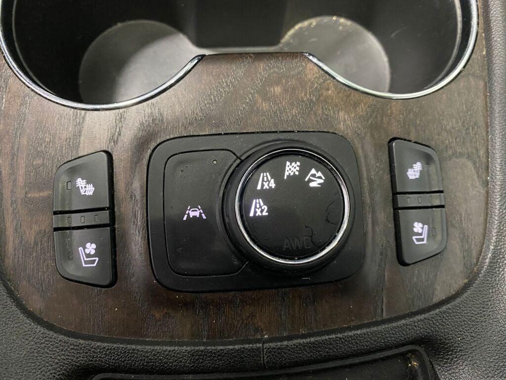 used 2022 GMC Acadia car, priced at $26,788