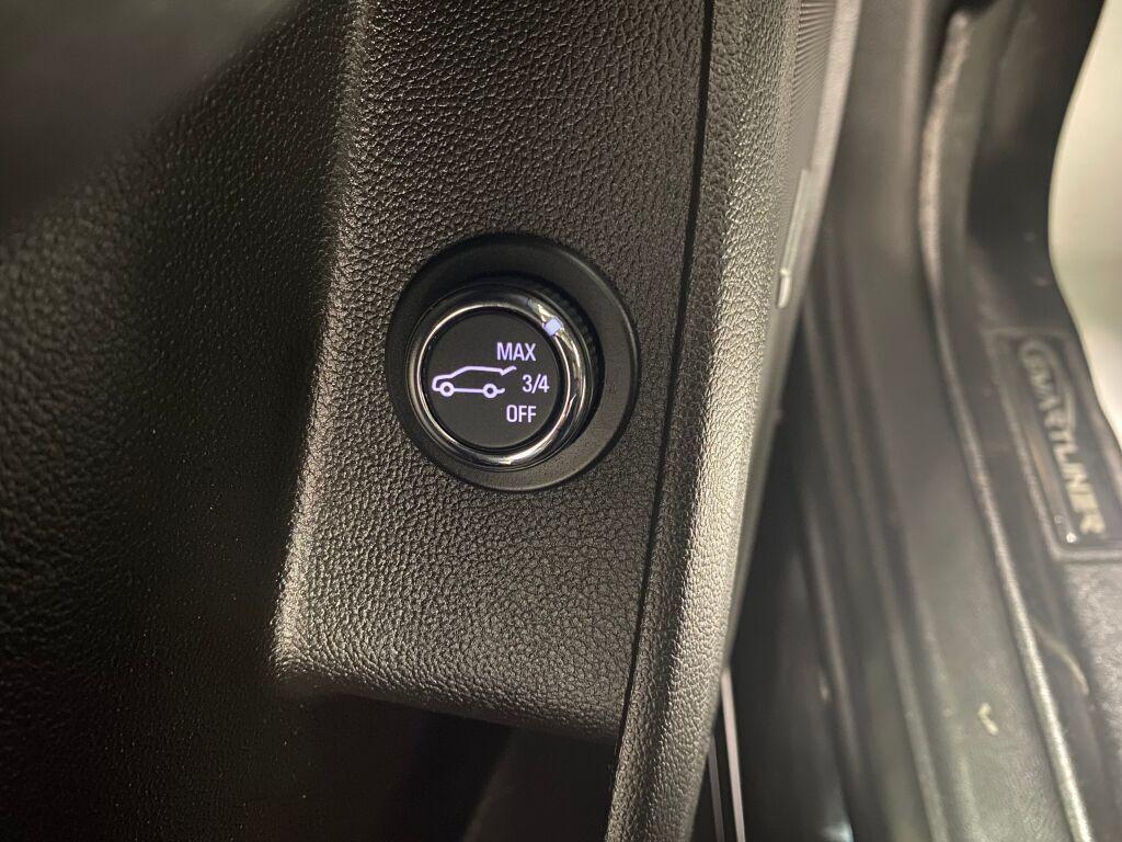 used 2019 Chevrolet Traverse car, priced at $22,458