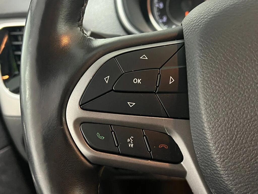 used 2019 Jeep Cherokee car, priced at $17,996