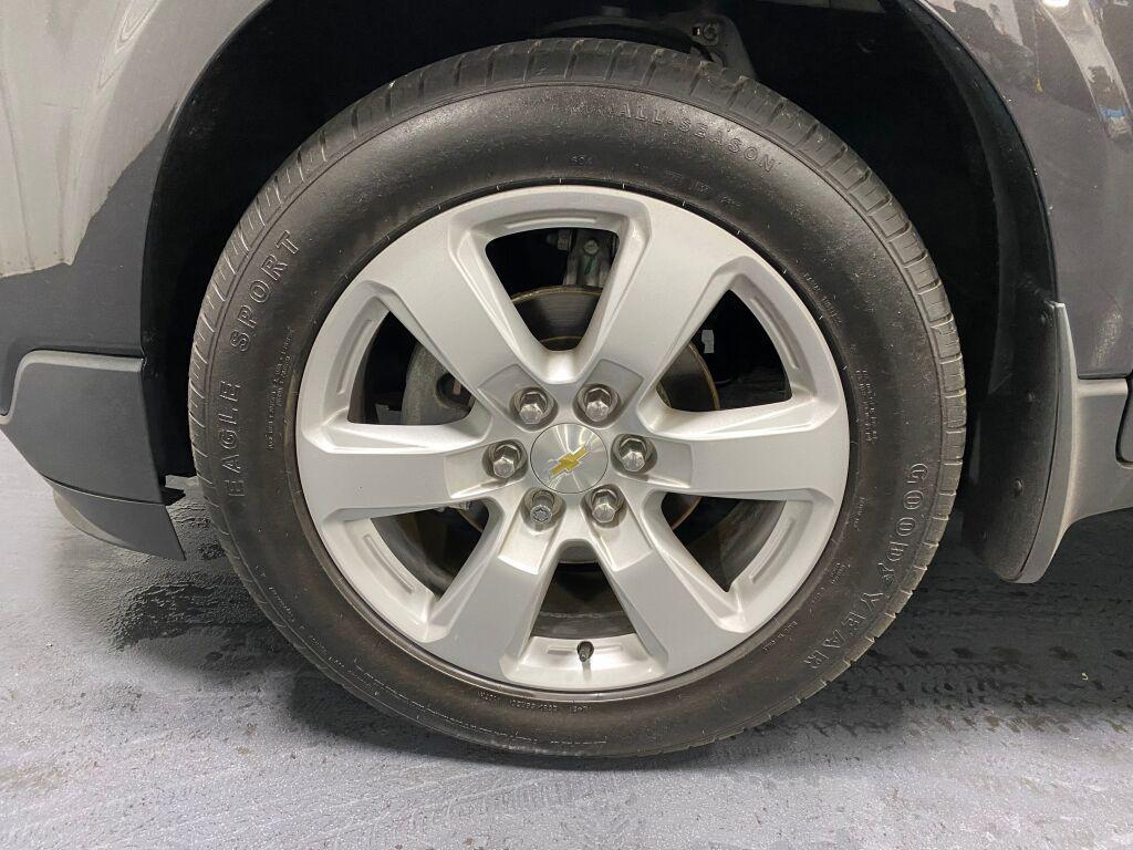 used 2017 Chevrolet Traverse car, priced at $15,887