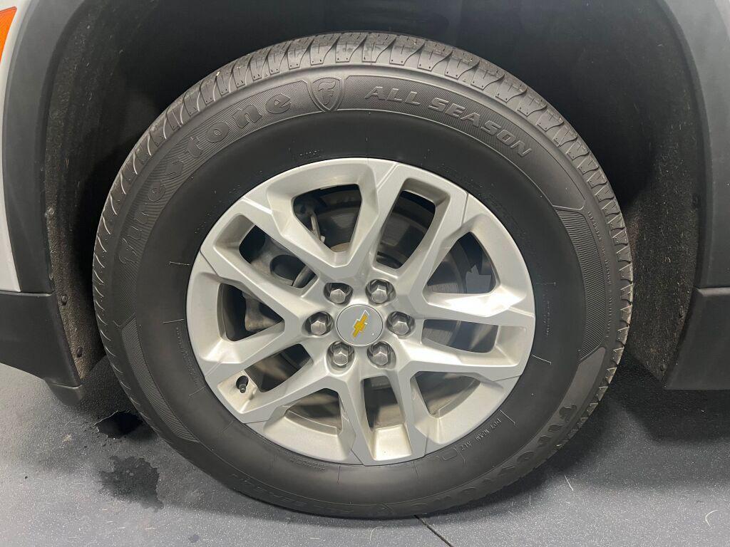 used 2022 Chevrolet Traverse car, priced at $20,592