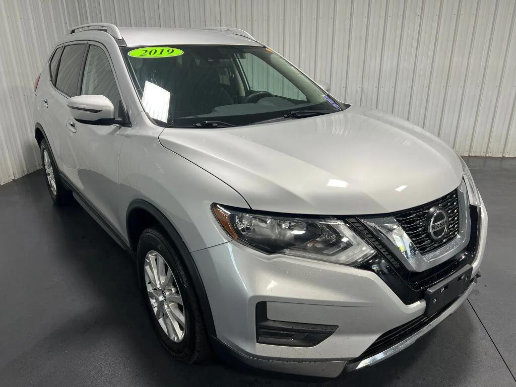 used 2019 Nissan Rogue car, priced at $17,447