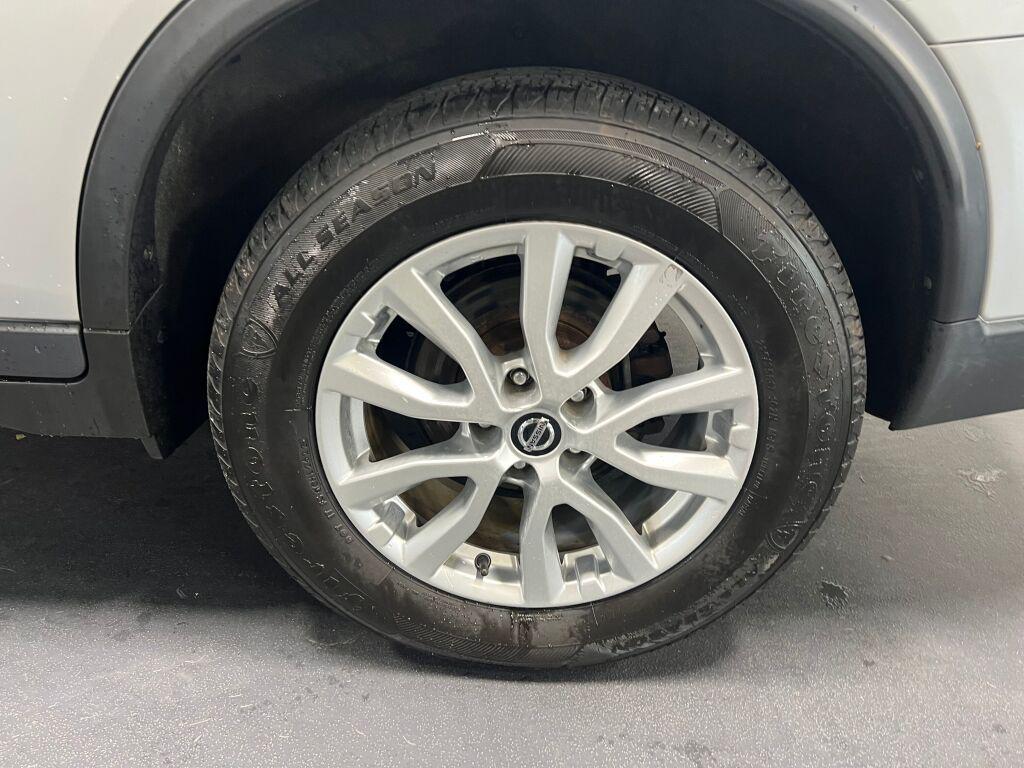 used 2019 Nissan Rogue car, priced at $17,447