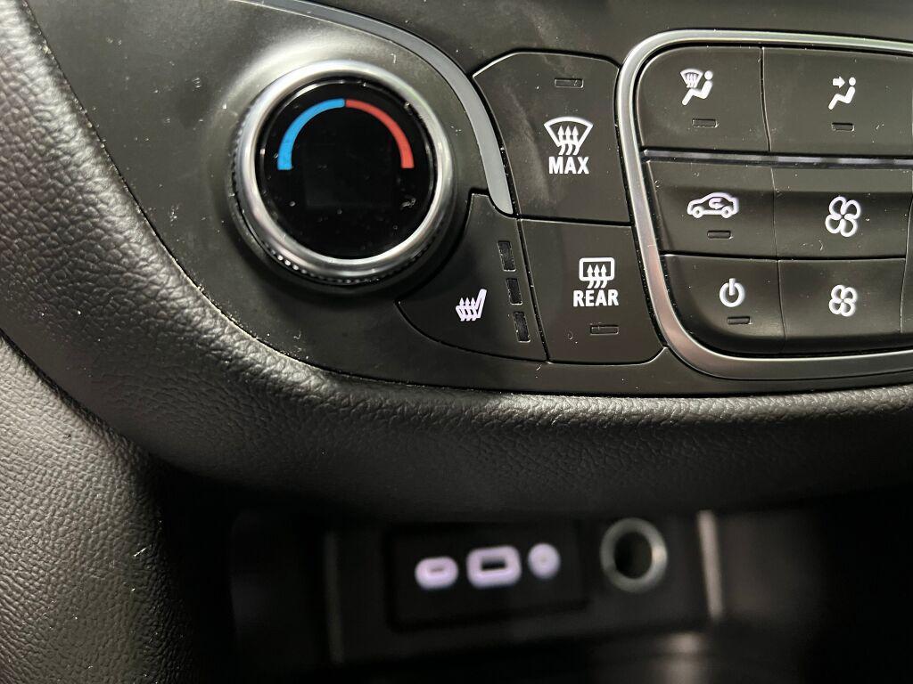 used 2023 Chevrolet Equinox car, priced at $17,447