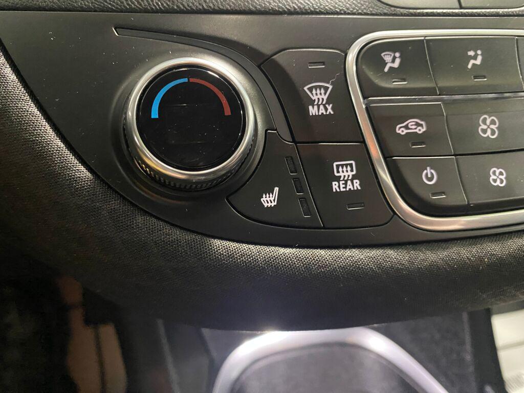 used 2020 Chevrolet Malibu car, priced at $15,956