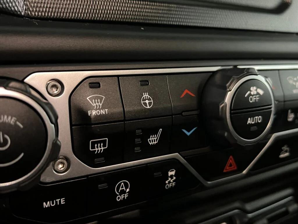 used 2021 Jeep Wrangler Unlimited car, priced at $28,988