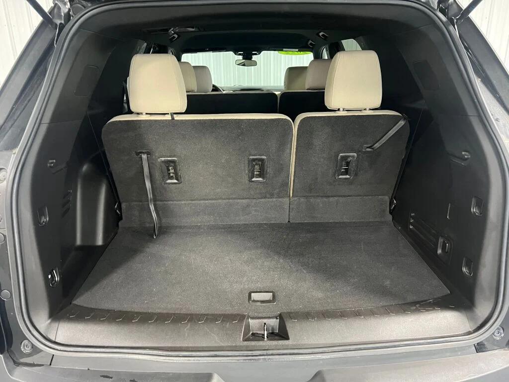 used 2022 Chevrolet Traverse car, priced at $21,979