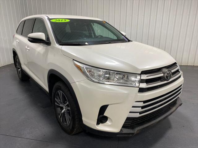 used 2019 Toyota Highlander car, priced at $21,549