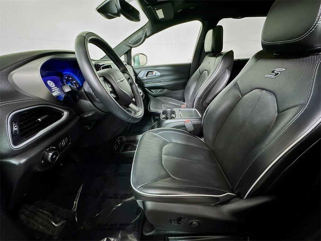 used 2018 Chrysler Pacifica car, priced at $17,422