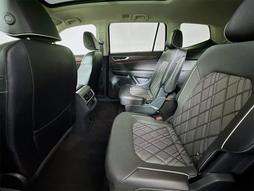 used 2024 Volkswagen Atlas car, priced at $37,997