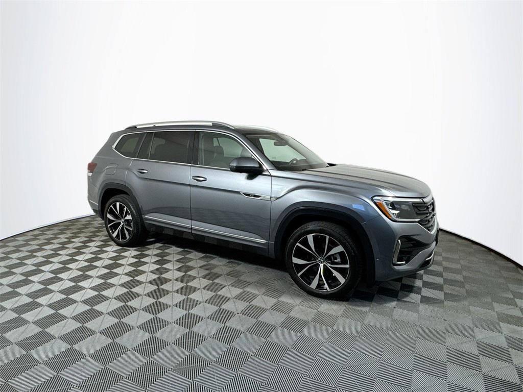 used 2024 Volkswagen Atlas car, priced at $37,997
