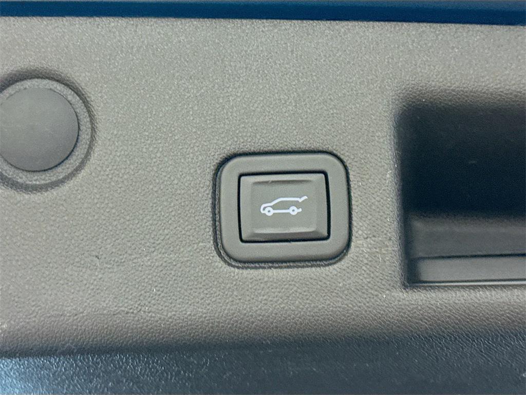 used 2020 Chevrolet Equinox car, priced at $17,777