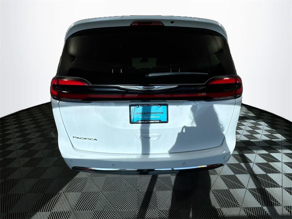 used 2024 Chrysler Pacifica car, priced at $29,498