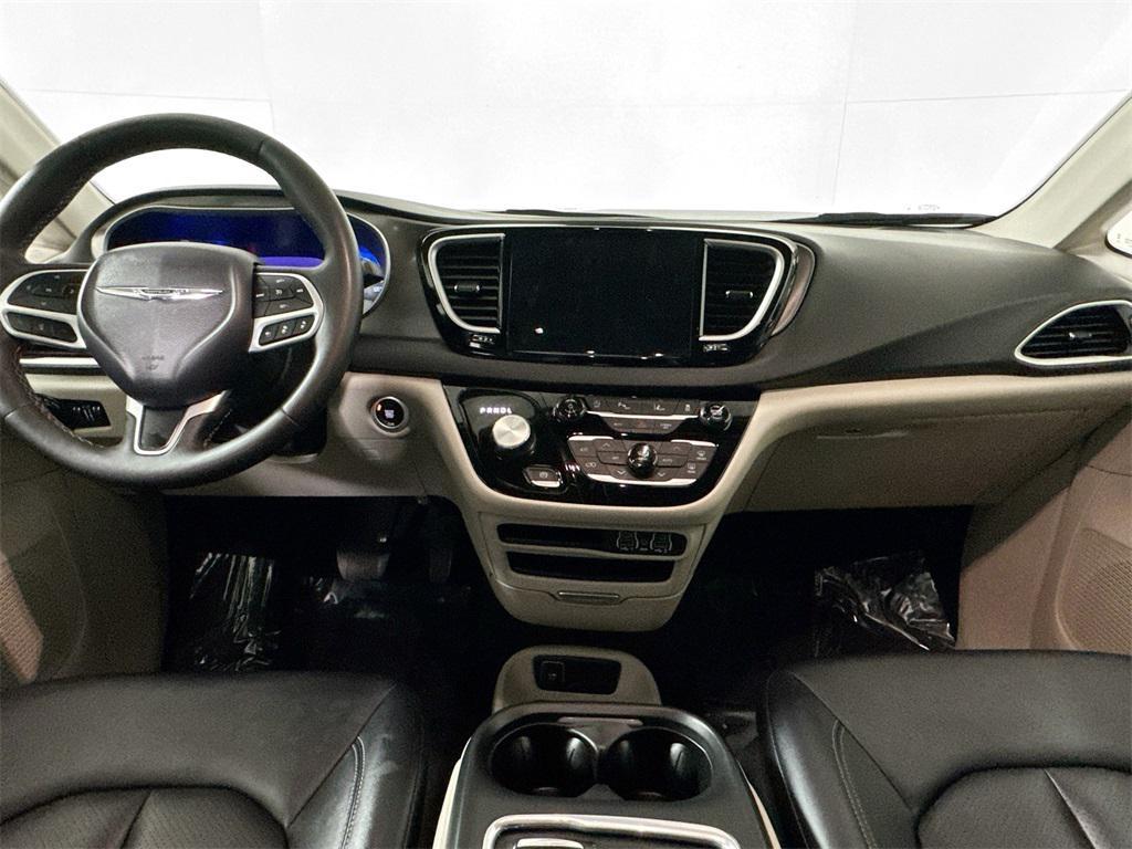 used 2024 Chrysler Pacifica car, priced at $29,498