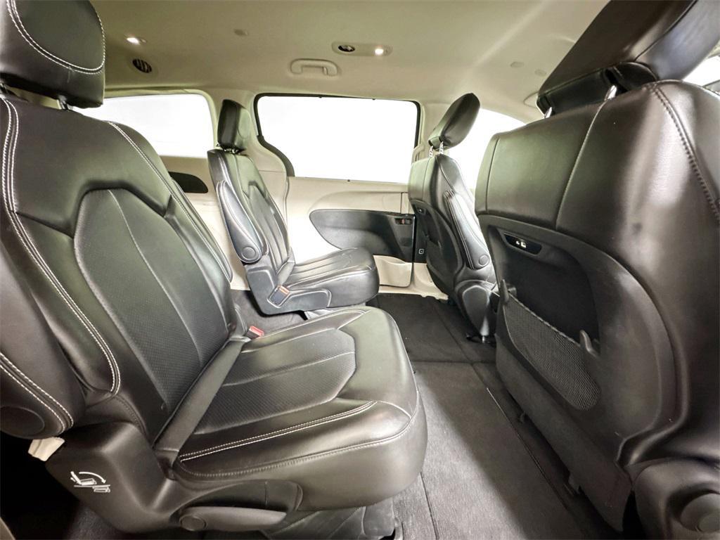 used 2024 Chrysler Pacifica car, priced at $29,498