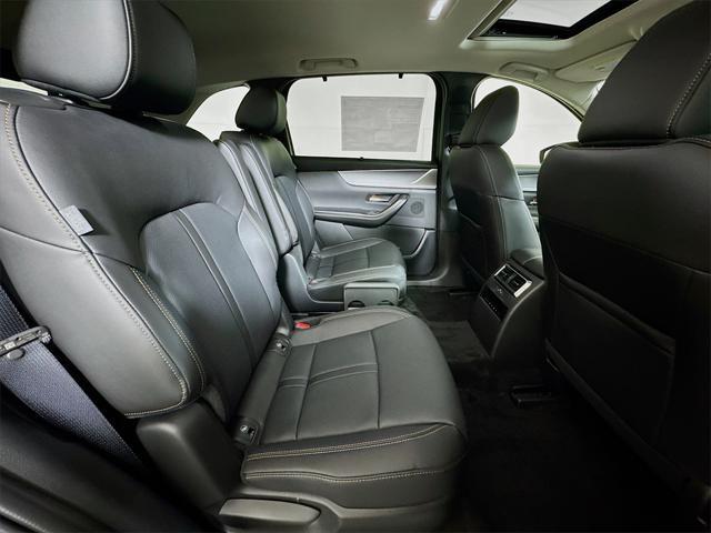 new 2025 Mazda CX-90 car, priced at $42,151